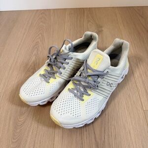 On Running Cloud Women’s Sneakers US 11 | Swiss Engineering | Cream & Yellow